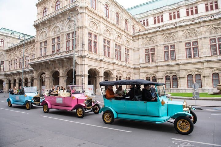 Vienna in an Electric Oldtimer: 1-Hour Ringstrasse Highlights Tour photo 6