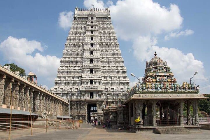 Unveiling South India: Heritage and Spiritual Odyssey photo 2