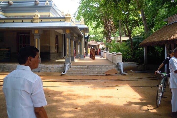 Unveiling South India: Heritage and Spiritual Odyssey photo 3