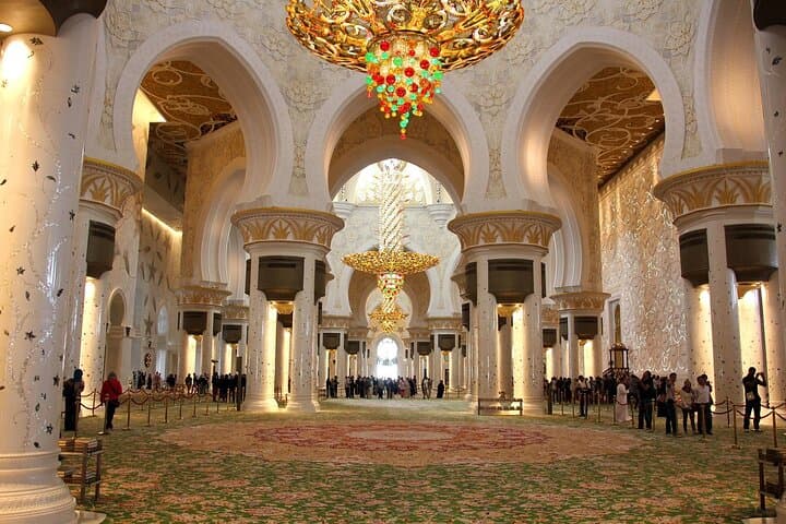 Private Abu Dhabi Half-Day City Tour: Sheikh Zayed, Corniche & Yas Island photo 3