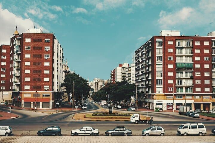 Montevideo Murder Mystery in Pocitos — Self-Guided Outdoor Detective Game photo 6