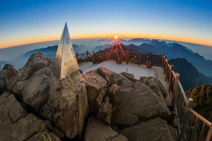 Fansipan Summit Day Hike: Full-Day Trek from Sapa to Indochina's Roof photo 2