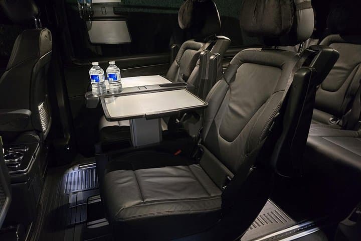 Private Executive Mercedes Car Hire in Edinburgh — 6-Hour Luxury Tour photo 2