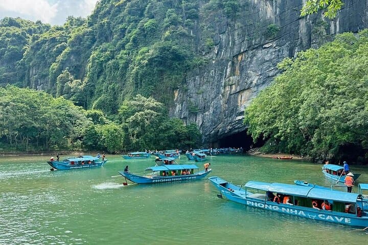 Exploring Phong Nha and Paradise Cave: Full-Day Underground Adventure photo 4