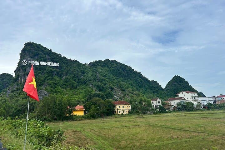 Explore Paradise Cave & Phong Nha Cave: Full-Day Tour in Phong Nha-Ke Bang photo 5