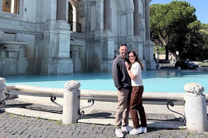 Effortless Rome Golf Cart Tour: Colosseum, Trastevere & Gianicolo Views photo 4