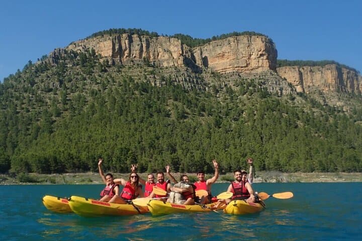 Kayak and Thermal Pools Day Trip to Montanejos from Valencia