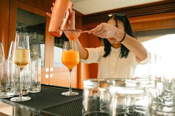 Dubai Sunseeker Superyacht Omakase: VIP Sushi, Premium Drinks & Night Skyline Cruise photo 4