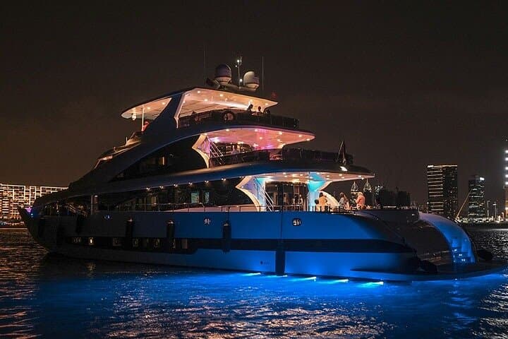 Dubai Superyacht Party: Live DJ, Open Bar & Dinner Cruise photo 2