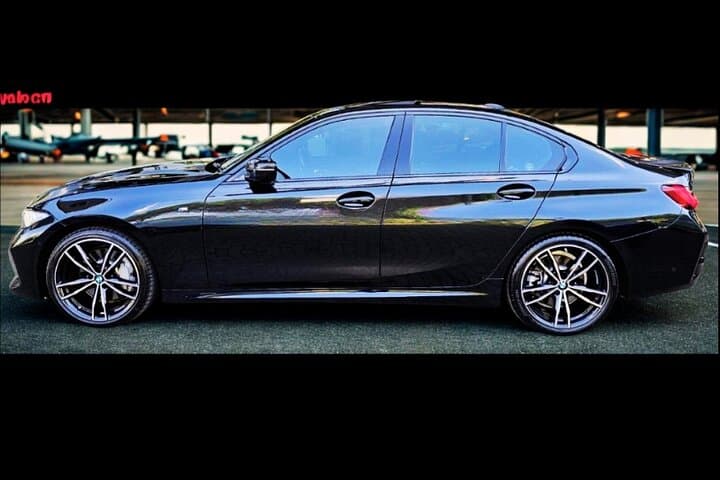 Cape Town Luxury Airport Transfer (CPT) — Private BMW Chauffeur photo 4