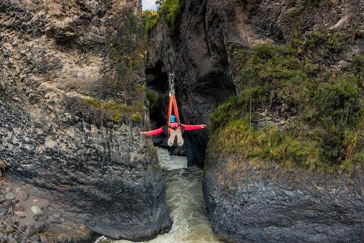 Slackline and Zipline Adventure at Holy Water Baths, Baños photo 4