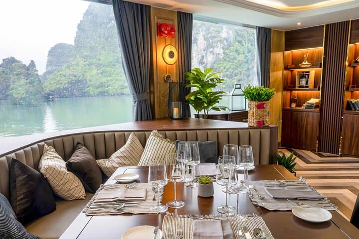 Halong Bay Luxury Day Cruise: Sung Sot Cave, Titov Island & Luon Cave Kayak photo 6