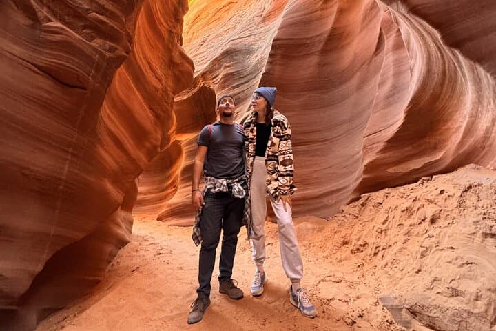 VIP Hogan Upper Antelope Canyon Hiking Tour — Private Navajo-Guided Slot Canyon Experience