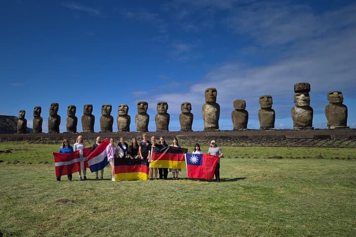 Discovering Easter Island: A Historical Tour of Moai Mysteries photo 3