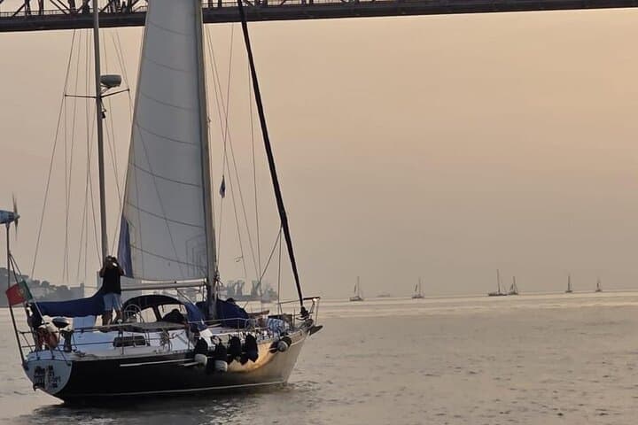 Sunset Sailing on Lisbon's Tagus: Bridge Views, Belém Tower & Local Wines photo 5