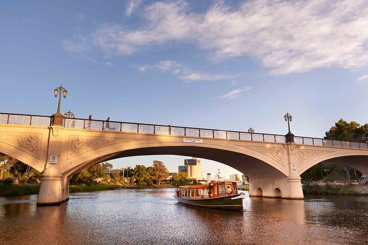 Yarra River Scenic Cruise: 1-Hour Melbourne River Tour with Commentary photo 5