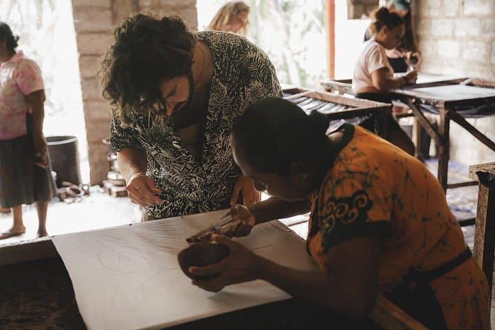 Batik Workshop in Koggala: Hands-On Batik Making at Shermila Batiks near Galle photo 2