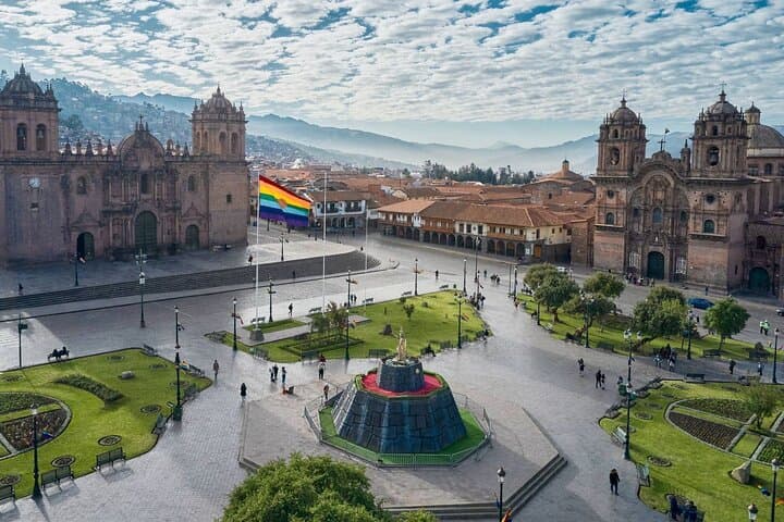 Cusco Market & Miradors Walking Tour: San Pedro, San Cristóbal & City Views