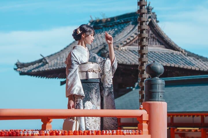 Furisode Kimono Rental & Osaka City Stroll — 1-Day Traditional Dress Experience photo 4