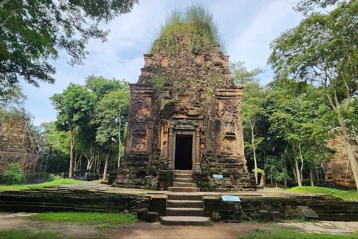 Sambor Prei Kuk Cycling Tour — Ride Through Pre‑Angkor Temples & Rural Cambodia photo 3
