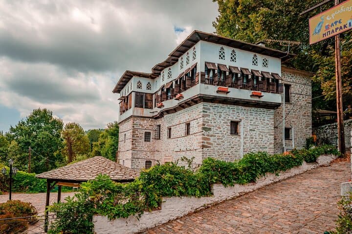 Pelion Private Tour from Volos: Vizitsa, Milies & Olive Oil Tasting