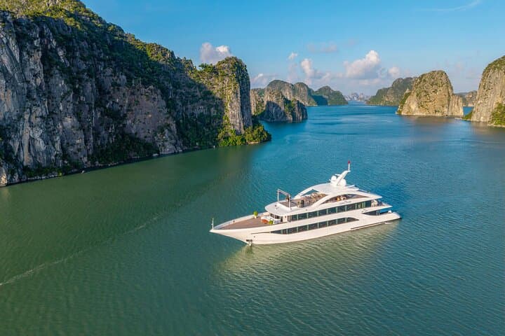 Luxury Leona 5-Star Day Cruise: Explore Ha Long Bay from Hanoi