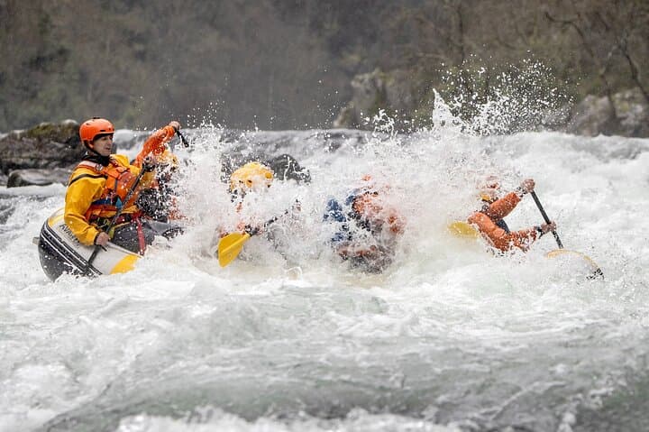 Paiva River Rafting and Arouca Geopark Day Trip from Porto photo 2
