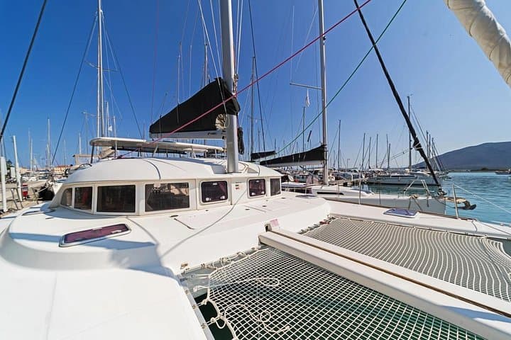 Full-Day Luxury Catamaran Cruise Around Thassos — North or South Coast photo 5