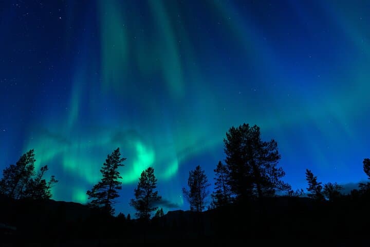 Tromsø Northern Lights Chase: Small-Group Aurora Photography Tour photo 4