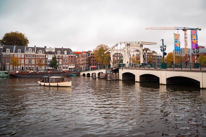 Canal Cruise in Amsterdam: Intimate 1-Hour Group Boat Tour photo 4