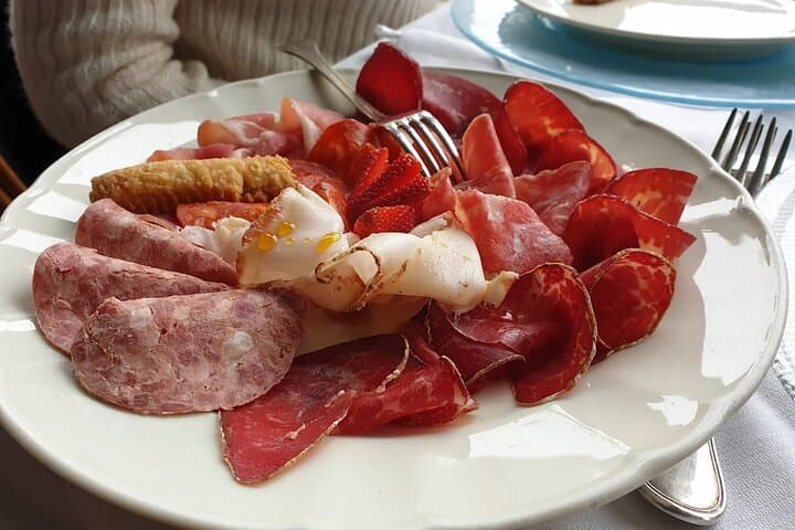 Lake Como Wine Tasting at Brunate — Bellavista Views & 5 Wines photo 4