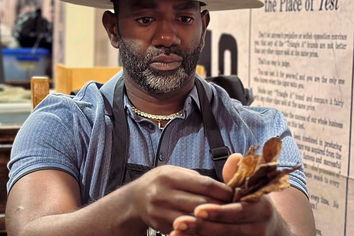 Roll Your Own Cigar in Miami's Little Havana: Cigar Factory Experience photo 4