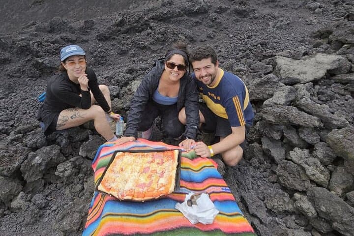 Pacaya Volcano Hike and Pizza Experience: Hike, History & Volcano-Top Pizza photo 3