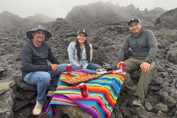 Pacaya Volcano Hike and Pizza Experience: Hike, History & Volcano-Top Pizza photo 5