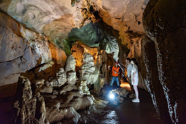 Half-Day Lan Ha Bay Cruise: Kayaking, Caves & Swimming from Tuan Chau photo 4