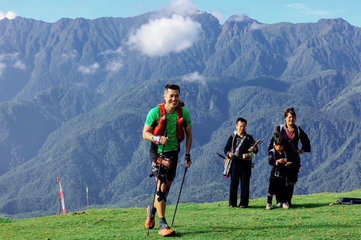 Sapa Half-Day Private Walking Tour: Easy Scenic Walks to Ham Rong & Muong Hoa