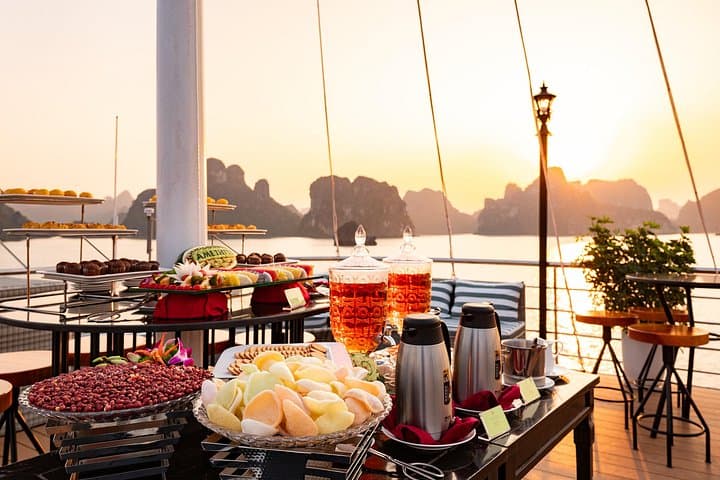 Luxury Ha Long Bay Day Cruise from Tuan Chau: Kayaking, Caves & Sunset photo 2