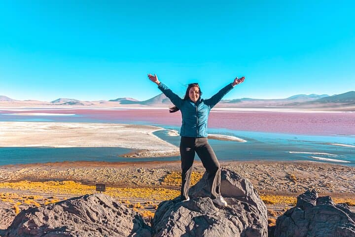 3-Day Red Lagoon & Uyuni Salt Flats: Guided Altiplano Adventure