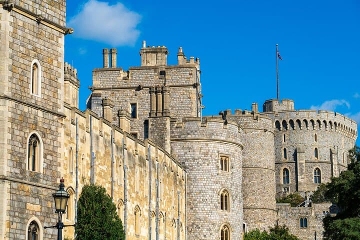 Windsor Castle & Southampton Cruise Transfer from London — Day Visit to Windsor and Onward Port Drop-off photo 5