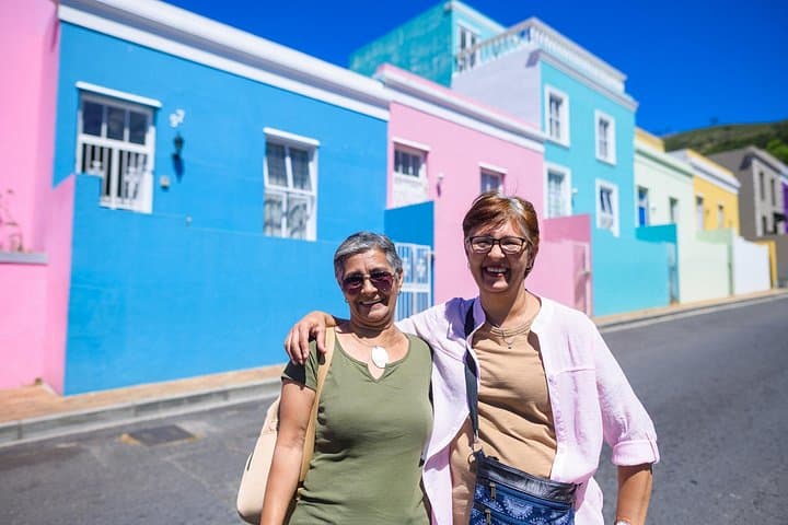 Bo-Kaap Colourful Photoshoot: Capture Cape Town's Vibrant Streets photo 6