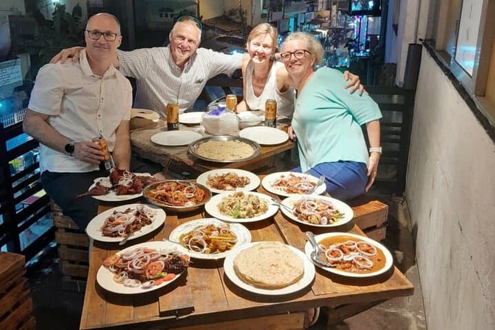 Colombo Express Food Tour: 9+ Local Tastings in 2–3 Hours