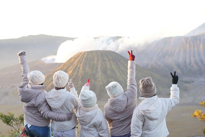 Ijen to Bromo 3-Day Volcano Adventure — Blue Fire, Turquoise Crater & Bromo Sunrise photo 2