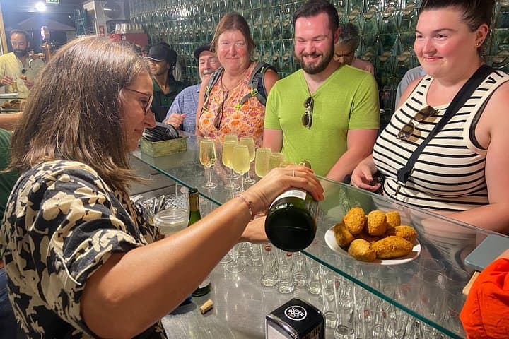 Lisbon Food & Wine Walking Tour in Mouraria — Full-Menu Tastings photo 6