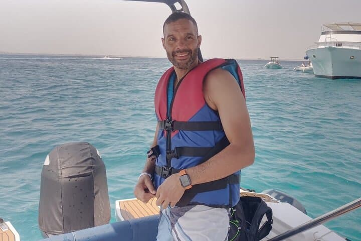 Hurghada Semi-Private Speedboat to Dolphins and Orange Bay photo 2