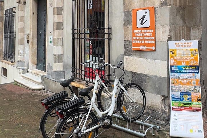 E-Bike Rental and Self-Guided Audio Tour — Explore Genoa's Old Town & Coast photo 3