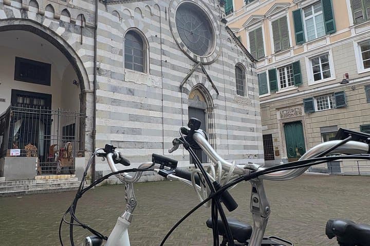 E-Bike Rental and Self-Guided Audio Tour — Explore Genoa's Old Town & Coast photo 4