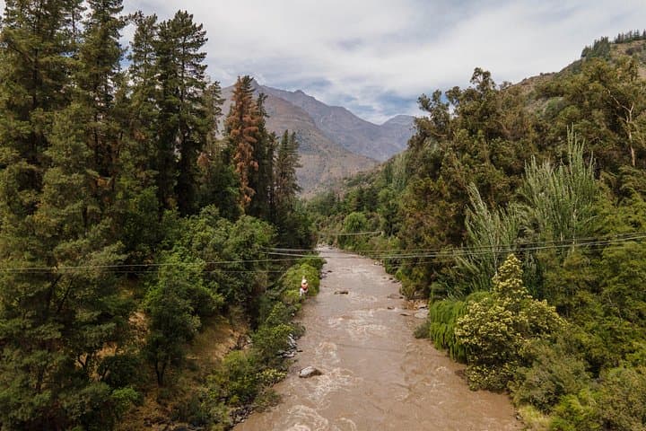 Trekking Santuario Cascada de las Ánimas: Cajón del Maipo Day Hike & Geosite Visit photo 2