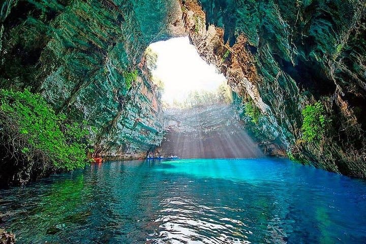 Kefalonia Highlights: Melissani Lake, Drogarati Cave, Antisamos Beach & Wine Tasting photo 3