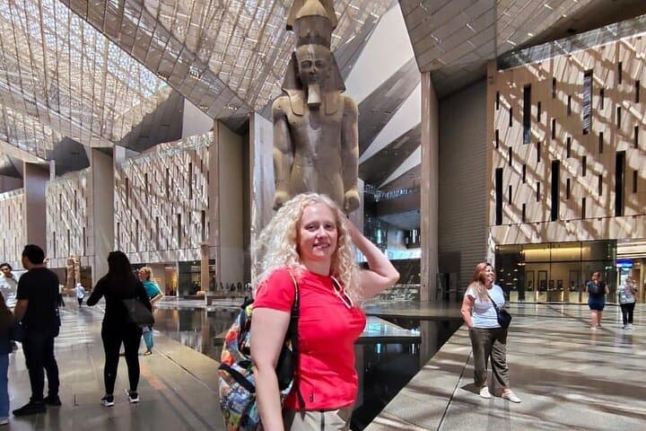 VIP Cairo Day Tour: Giza Pyramids, Sphinx, Grand Egyptian Museum & Khan El Khalili photo 3
