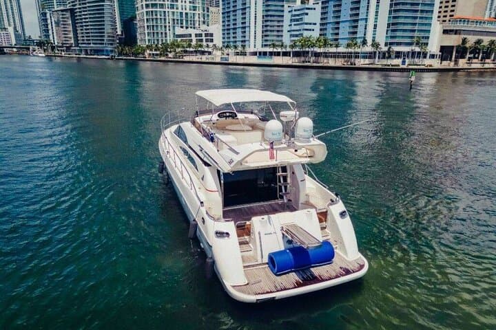 Miami 62ft Yacht Rental: Private Biscayne Bay Charter 3–6 Hours photo 4